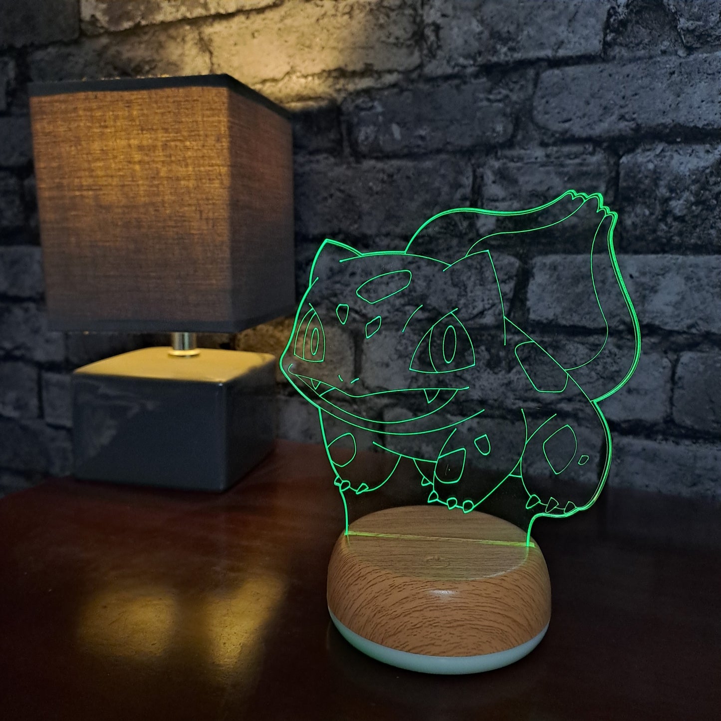 Bulbasaur LED Lamp Night Light Night Light Stock Car & Banger Toy Tracks