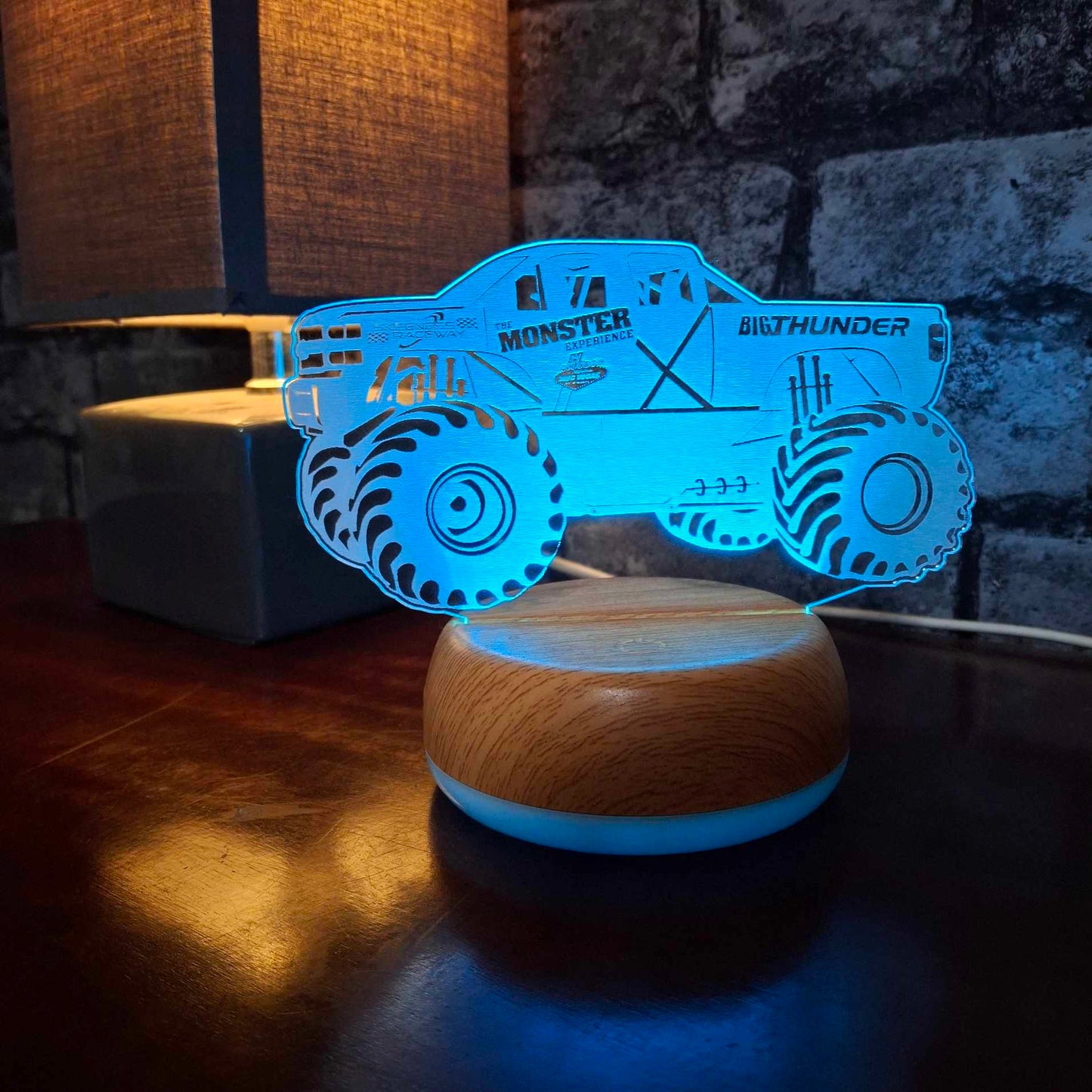 Big Thunder SkegVegas Monster Truck LED Lamp Night Light Night Light Stock Car & Banger Toy Tracks